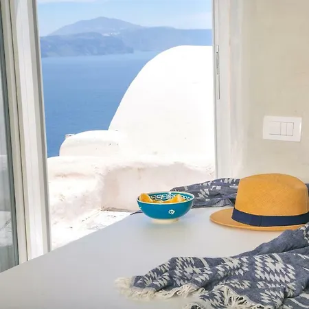 بيت للعطل White Cave House أويا
